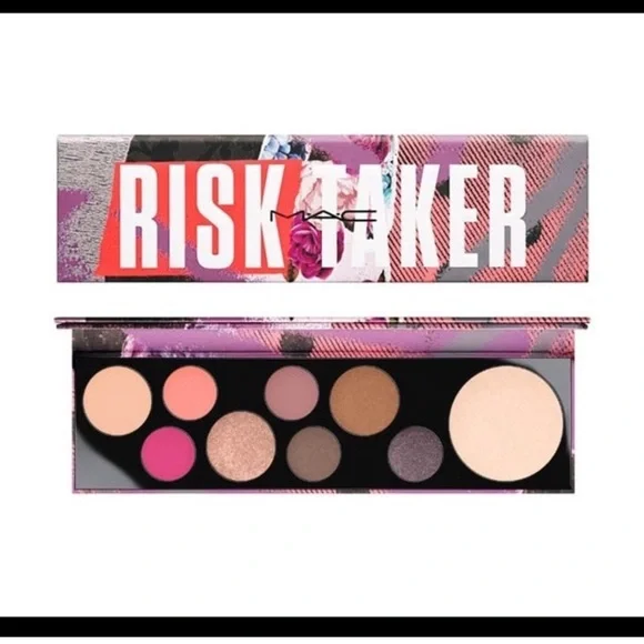 MAC risk taker eyeshadow pallet - Picture 1 of 6
